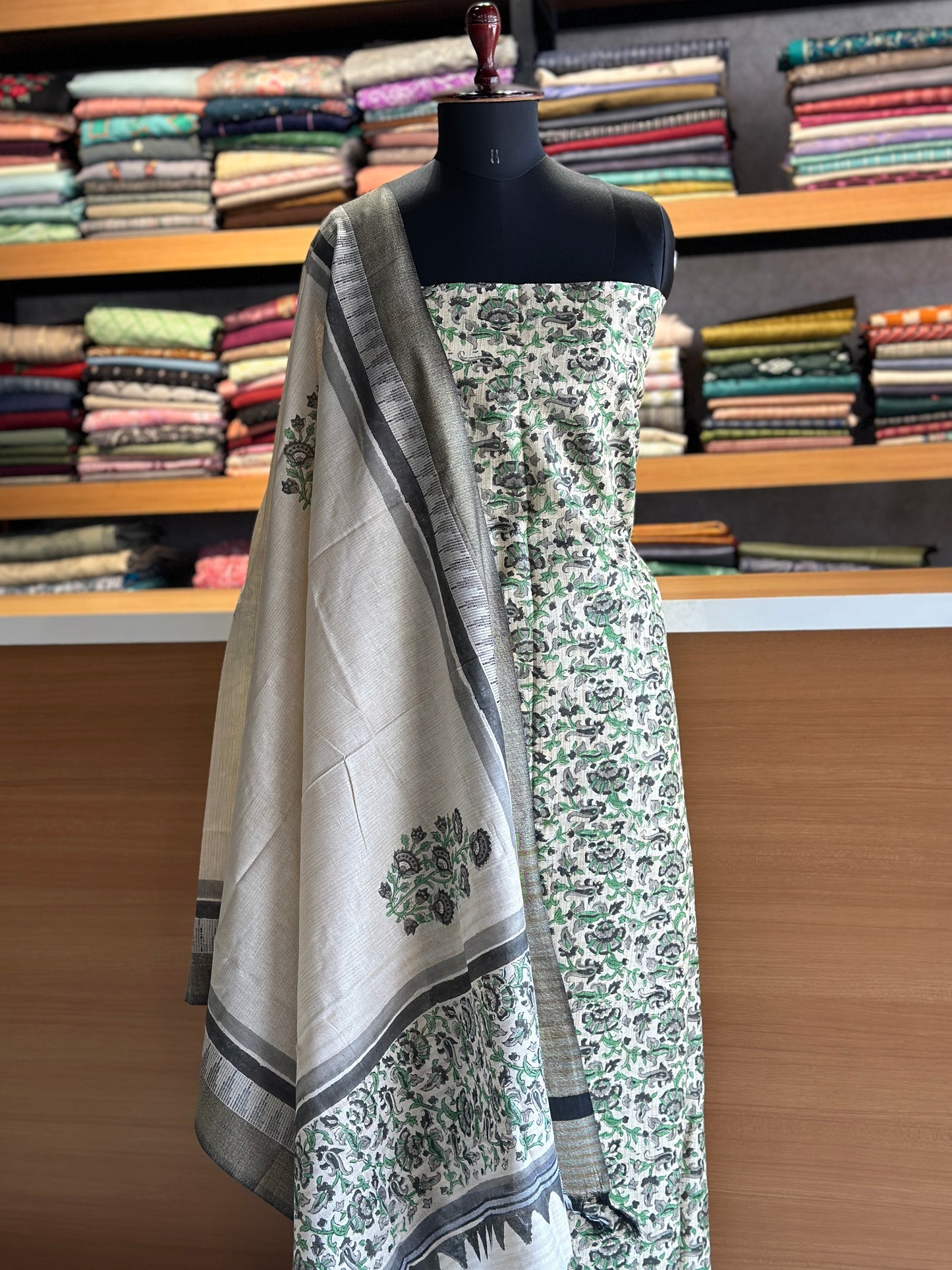 Colour khadi with printed bottom