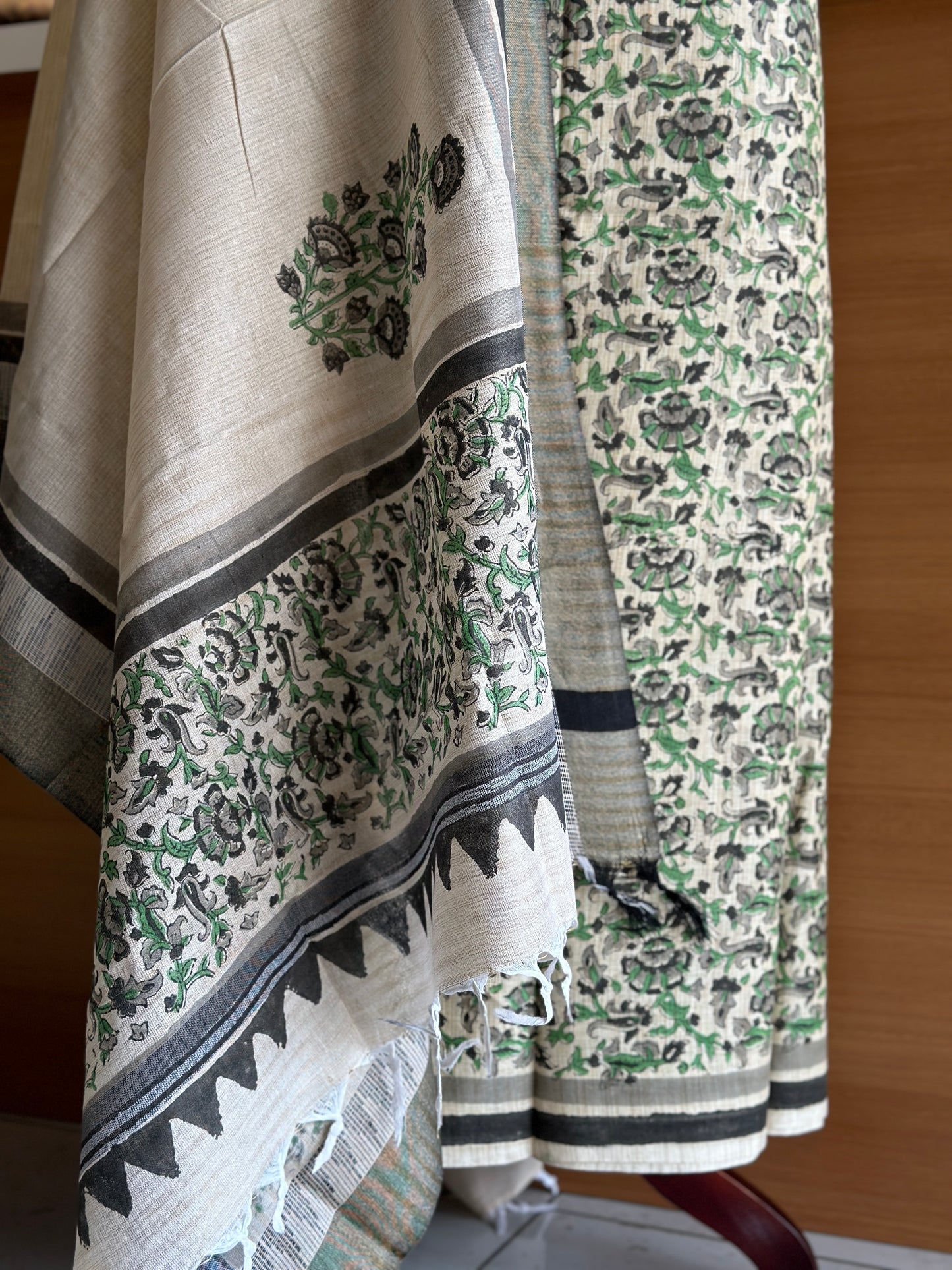 Colour khadi with printed bottom