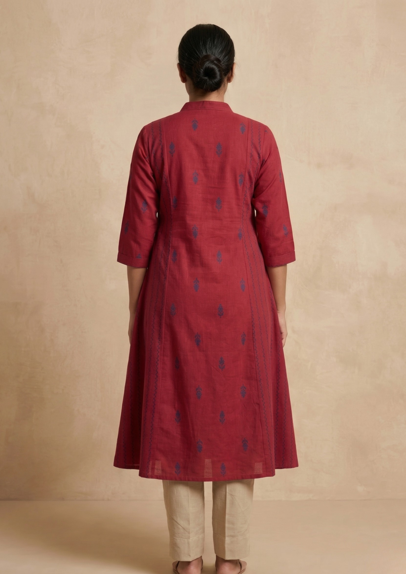 A-Linien Kleid aus Baumwolle mit Stickerei in Dunkelrot | Fabz Boutique